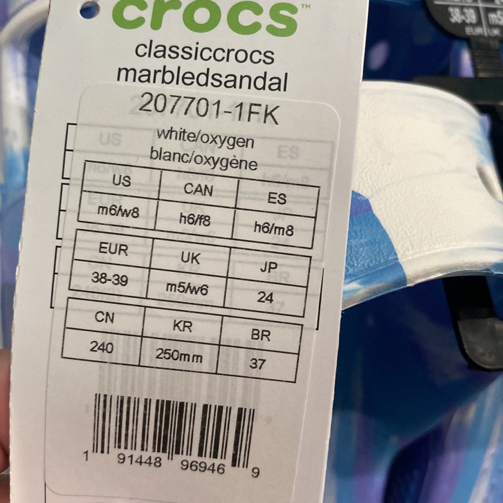 🆕🐊CROCS Classic Marbled Sandals, Size 7 Lilac, Blue, & White - Picture 6 of 6
